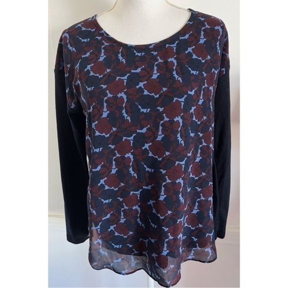 Ann Taylor • Navy Burgundy Floral Mixed Media Blouse - Picture 1 of 6